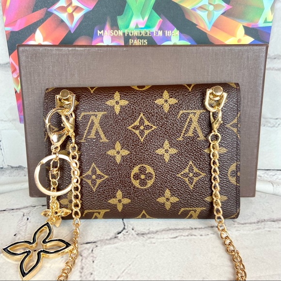 Louis Vuitton Etui Papiers Wallet Crossbody with charm - Picture 3 of 16